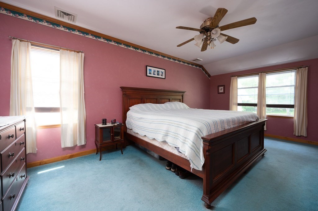 172 Charlton Road Spencer, MA 01562 - Photo 17 of 25 Gallery Image 17