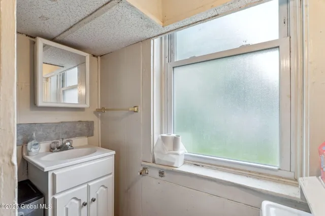 $2,350,000 | 462-470 2nd Avenue, Troy, NY 12182