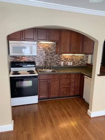 $1,150 | 2518 North Fitzhugh Avenue, Unit 101, Dallas, TX 75204