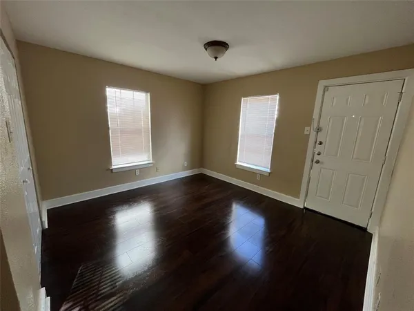 $1,150 | 2518 North Fitzhugh Avenue, Unit 101, Dallas, TX 75204