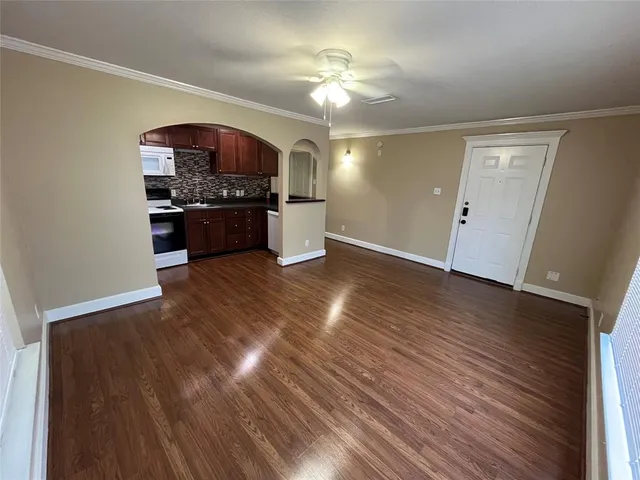 $1,700 | 2518 North Fitzhugh Avenue, Unit 101, Dallas, TX 75204