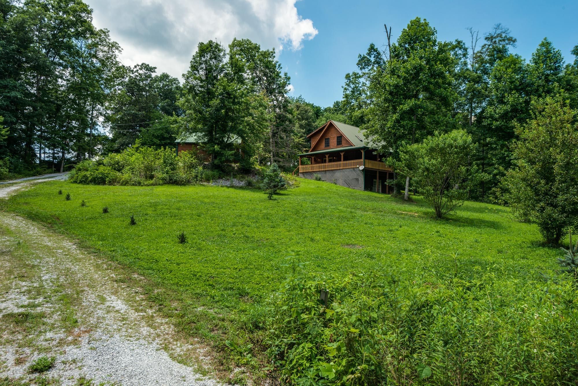 891 Clint Lowe Road Crossville, TN 38572 - Photo 14 of 32 Exterior-9