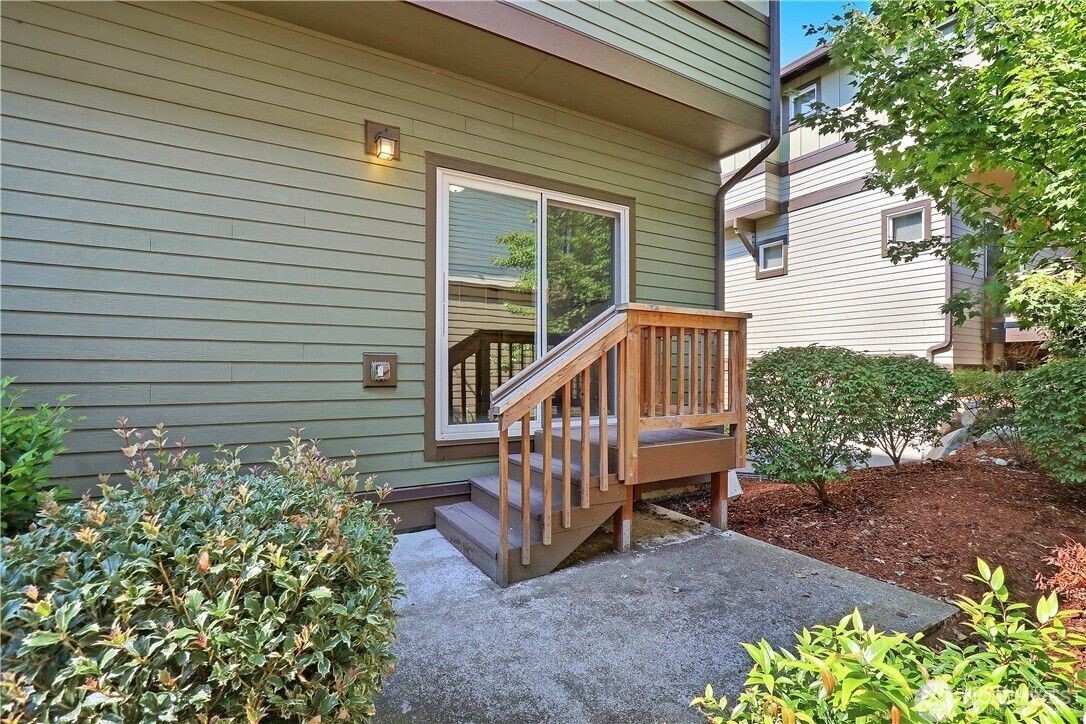 2115 201st Place Southeast, Unit A1 Bothell, WA 98012 - Photo 12 of 19