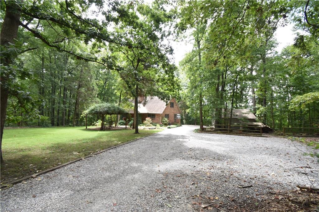 816 Skeet Club Road High Point, NC 27265 - Photo 2 of 30 Gallery Image 2