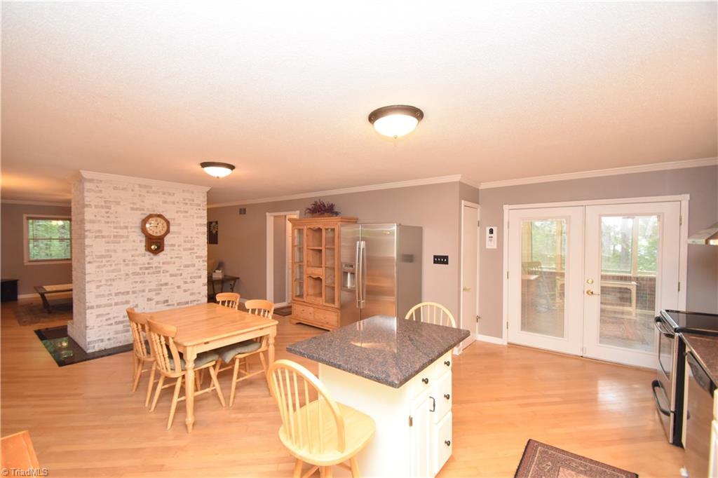 816 Skeet Club Road High Point, NC 27265 - Photo 14 of 30 Gallery Image 14