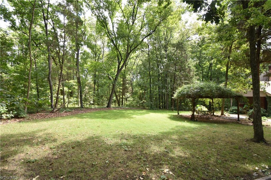 816 Skeet Club Road High Point, NC 27265 - Photo 6 of 30 Gallery Image 6