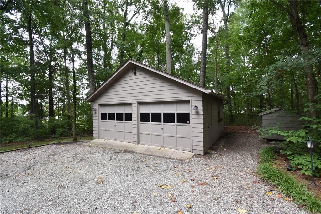 816 Skeet Club Road High Point, NC 27265 - Photo 8 of 30 Gallery Image 8