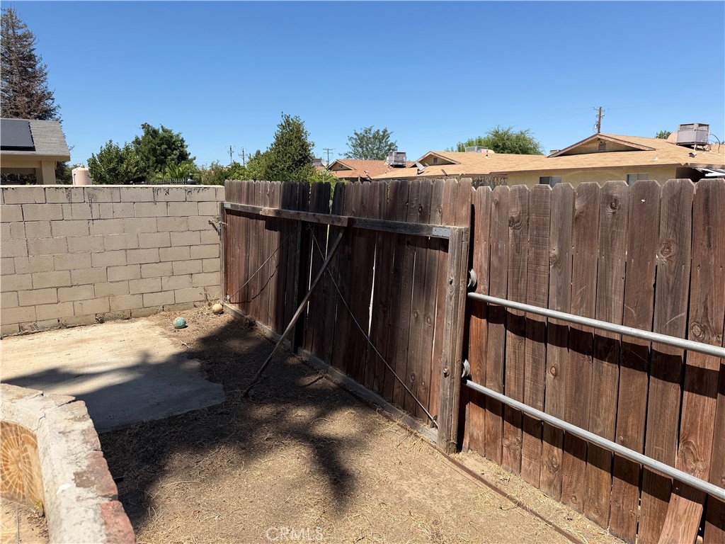 260 Fuller Street Shafter, CA 93263 - Photo 20 of 20