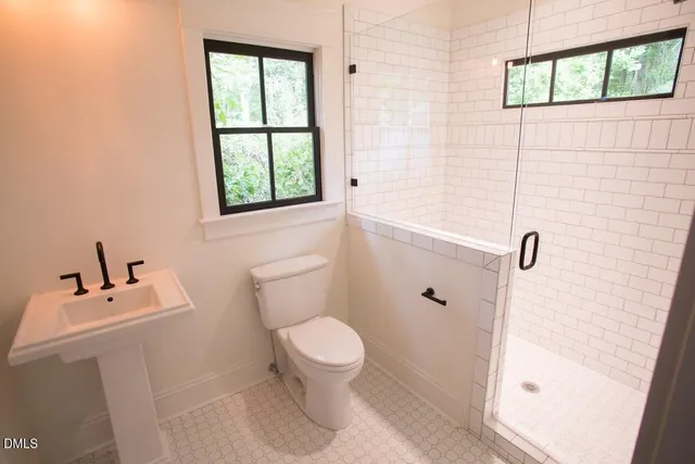 $2,900 | 2018 Englewood Avenue, Durham, NC 27705