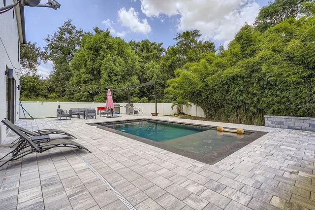 $824,990 | 1882 Lake Pearl Drive, Gotha, FL 34734