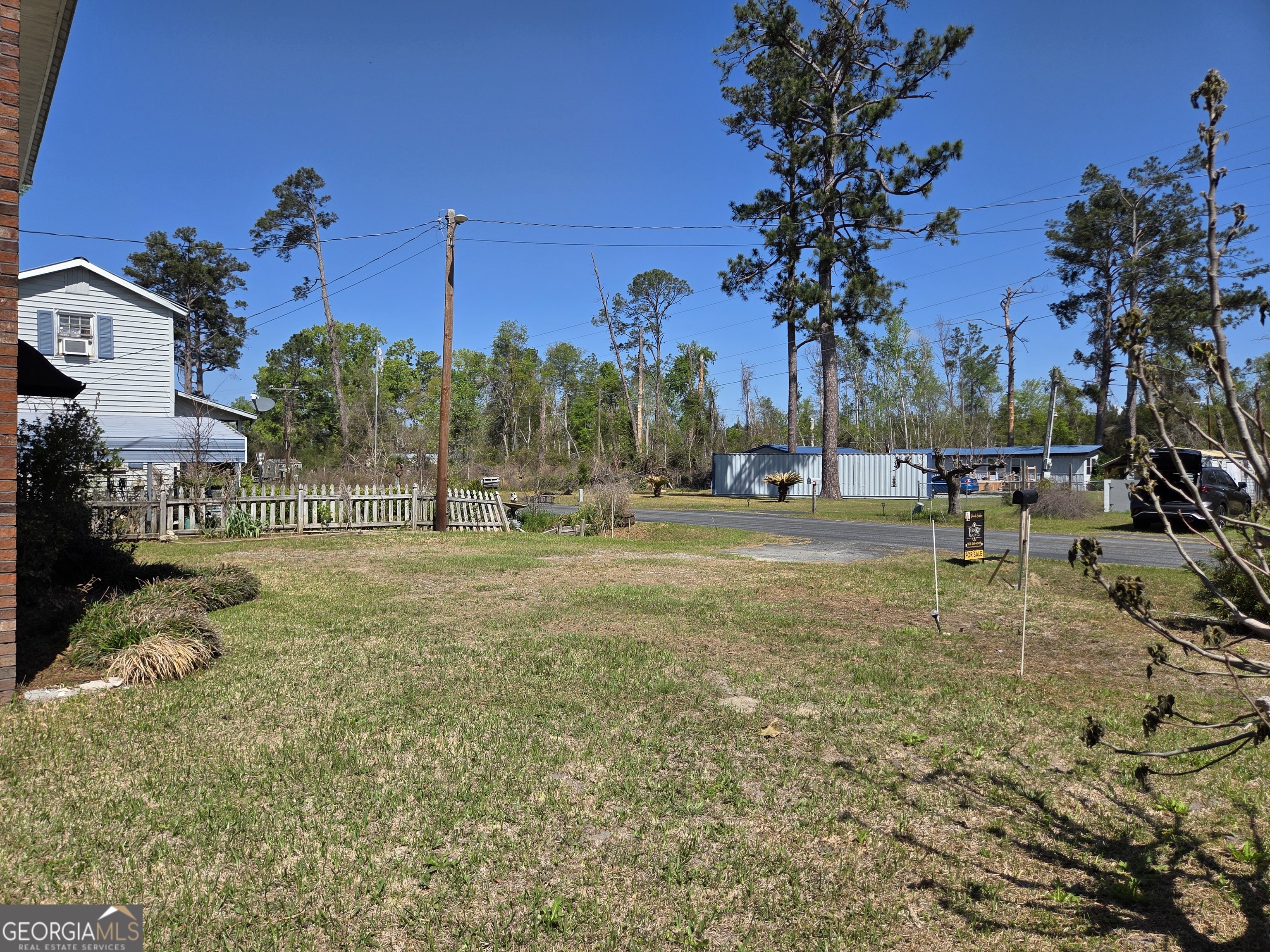 674 McNatt Falls Road Uvalda, GA 30473 - Photo 46 of 58 a view of a park with lots of palm trees