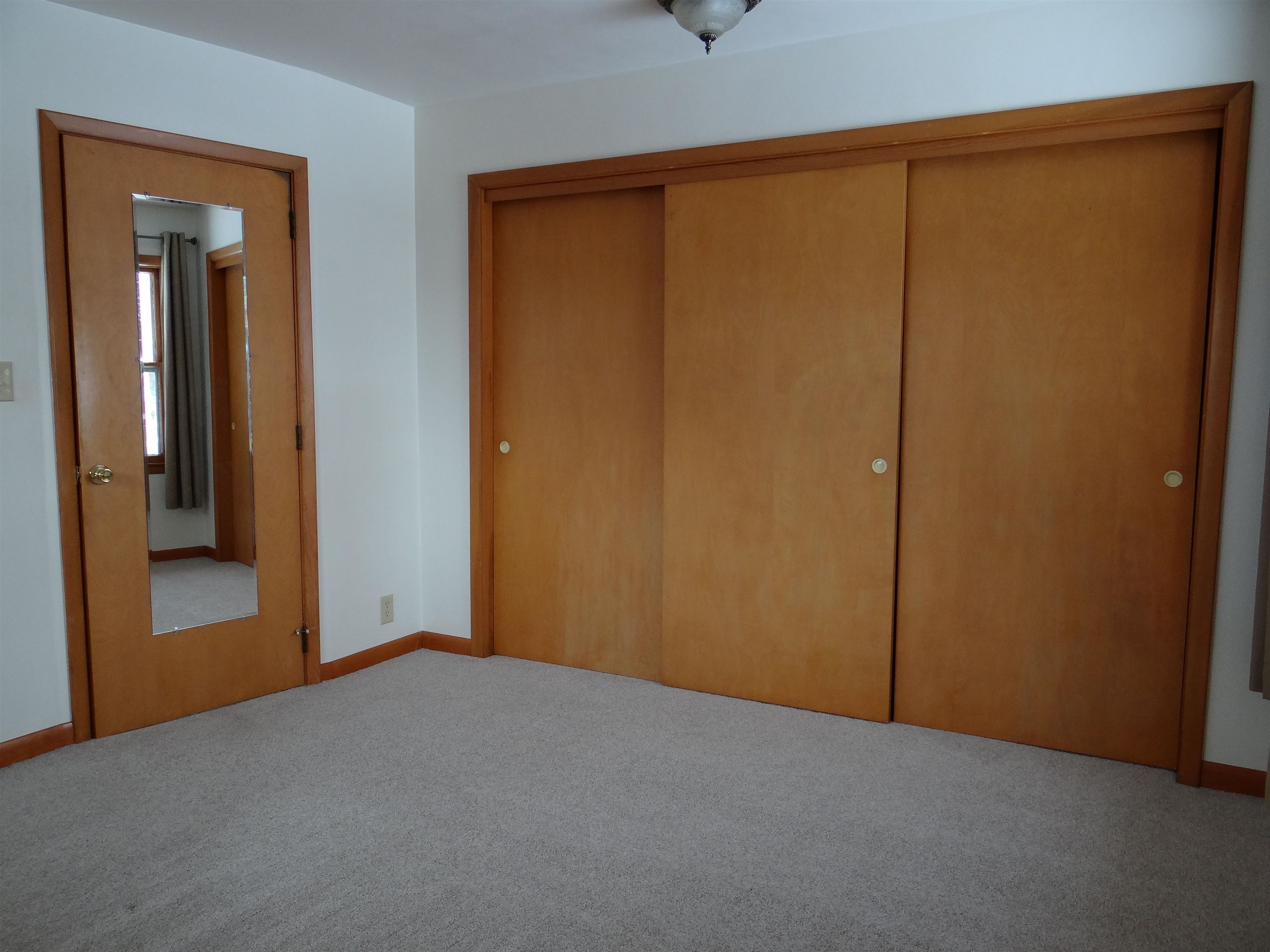 1238 Maple Street Neenah, WI 54956 - Photo 17 of 53