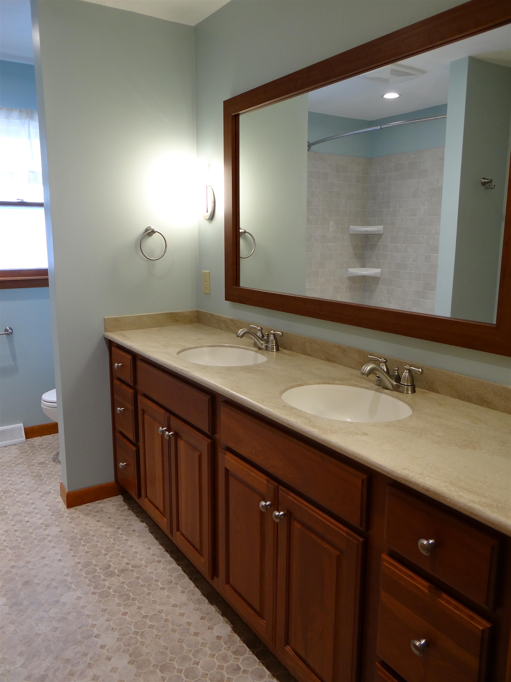 1238 Maple Street Neenah, WI 54956 - Photo 18 of 53