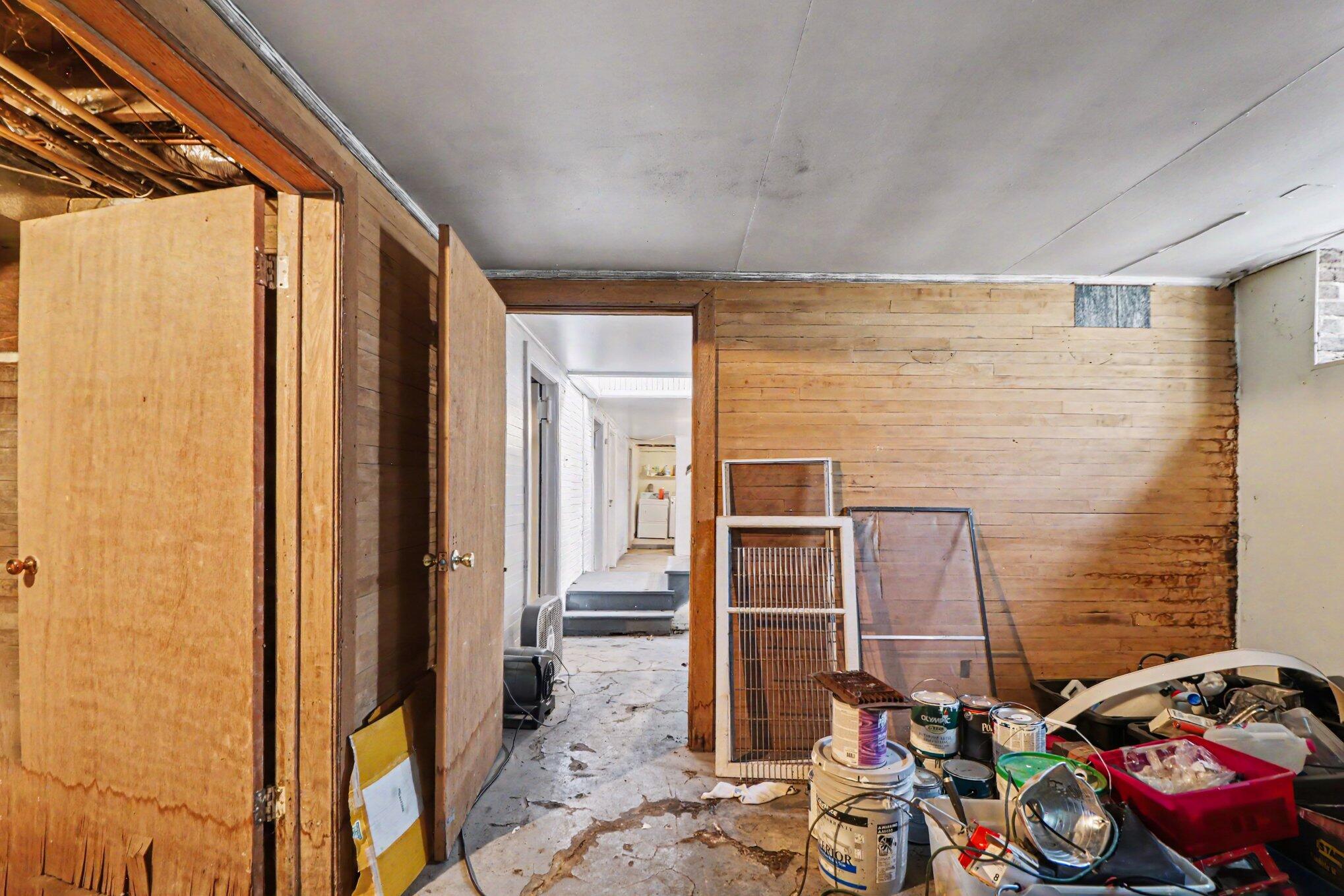 206 South Adams Street Hebron, IN 46341 - Photo 11 of 12 2038x1359