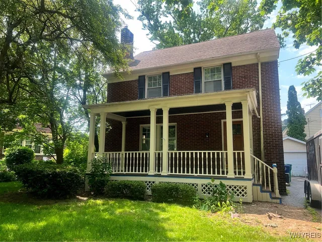 $2,250 | 909 James Avenue, Niagara Falls, NY 14305