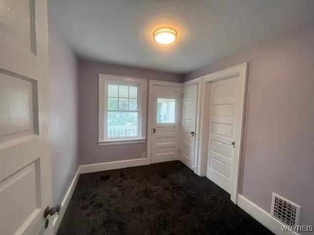 $2,250 | 909 James Avenue, Niagara Falls, NY 14305