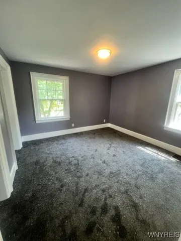 $2,250 | 909 James Avenue, Niagara Falls, NY 14305