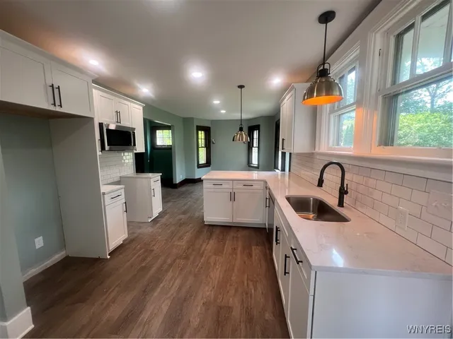 $2,250 | 909 James Avenue, Niagara Falls, NY 14305