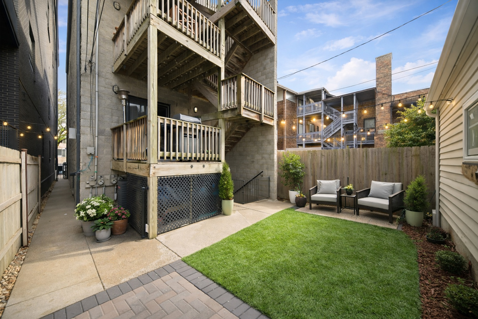 3042 North Racine Avenue, Unit 3 Chicago, IL 60657 - Photo 17 of 18