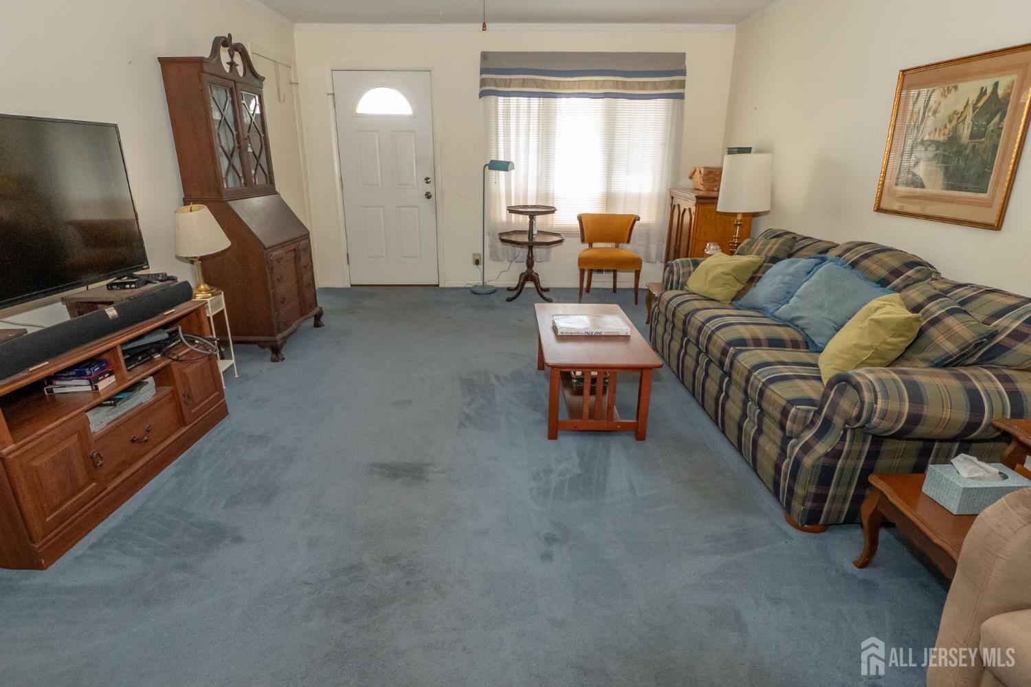 95 Jeffery Road Colonia, NJ 07067 - Photo 4 of 31