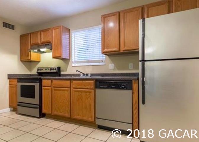 507 Northwest 39th Road, Unit 135 Gainesville, FL 32607 - Photo 3 of 13
