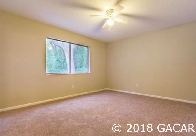 507 Northwest 39th Road, Unit 135 Gainesville, FL 32607 - Photo 6 of 13