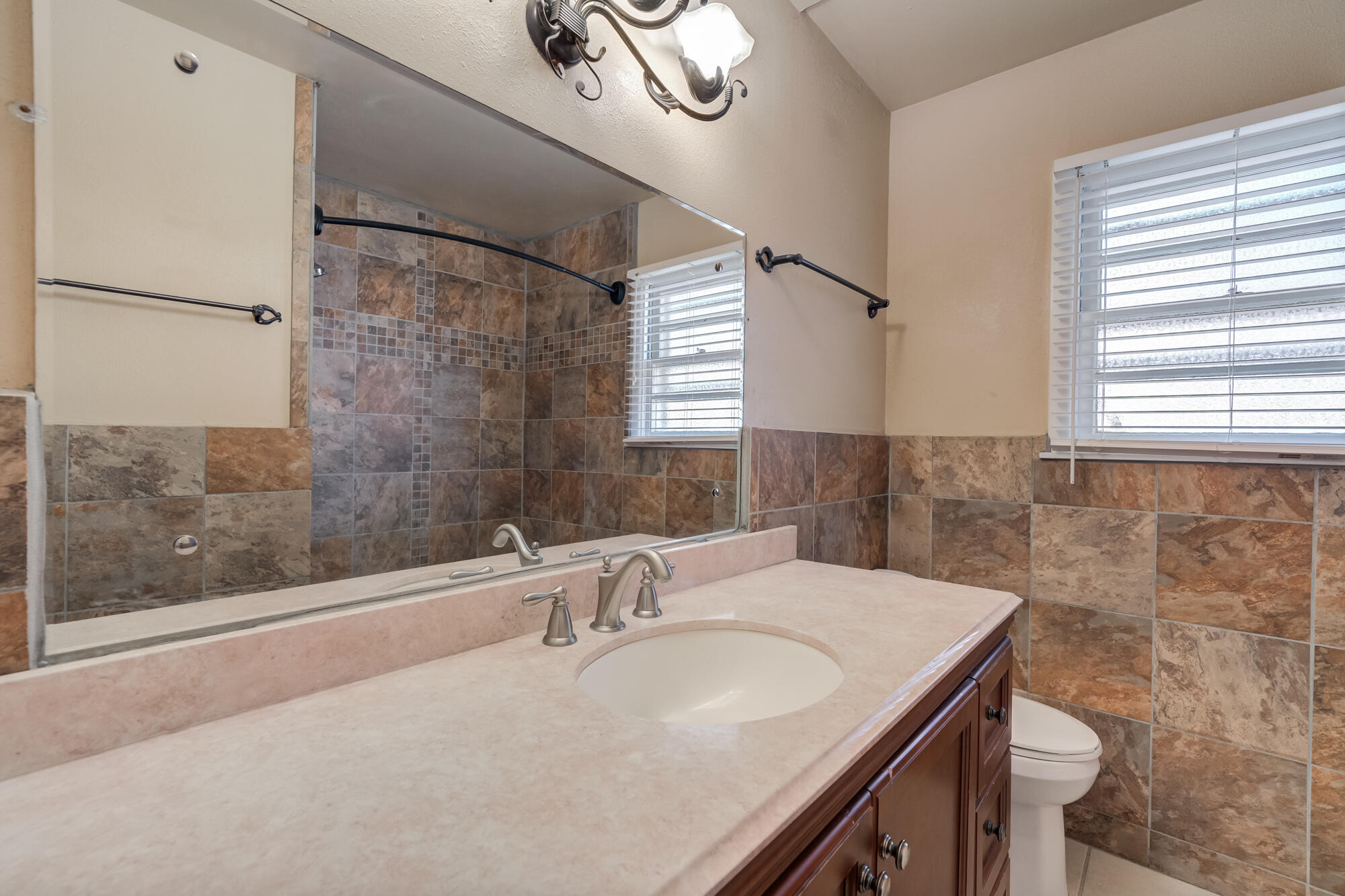 4205 39th Street Lubbock, TX 79413 - Photo 19 of 29 DSC09079_80_81_82_83