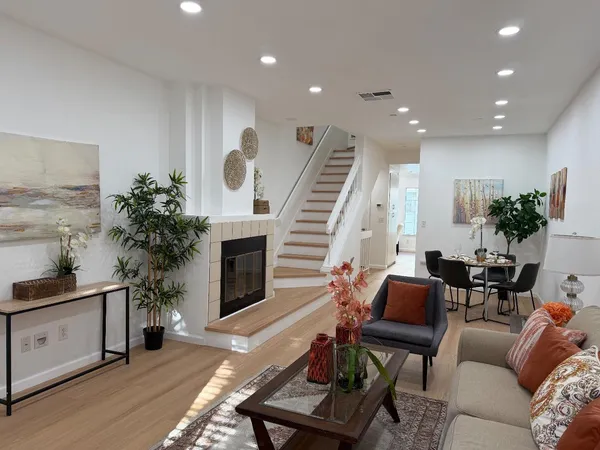 $998,000 | 972 Belmont Terrace, Unit 7, Sunnyvale, CA 94086