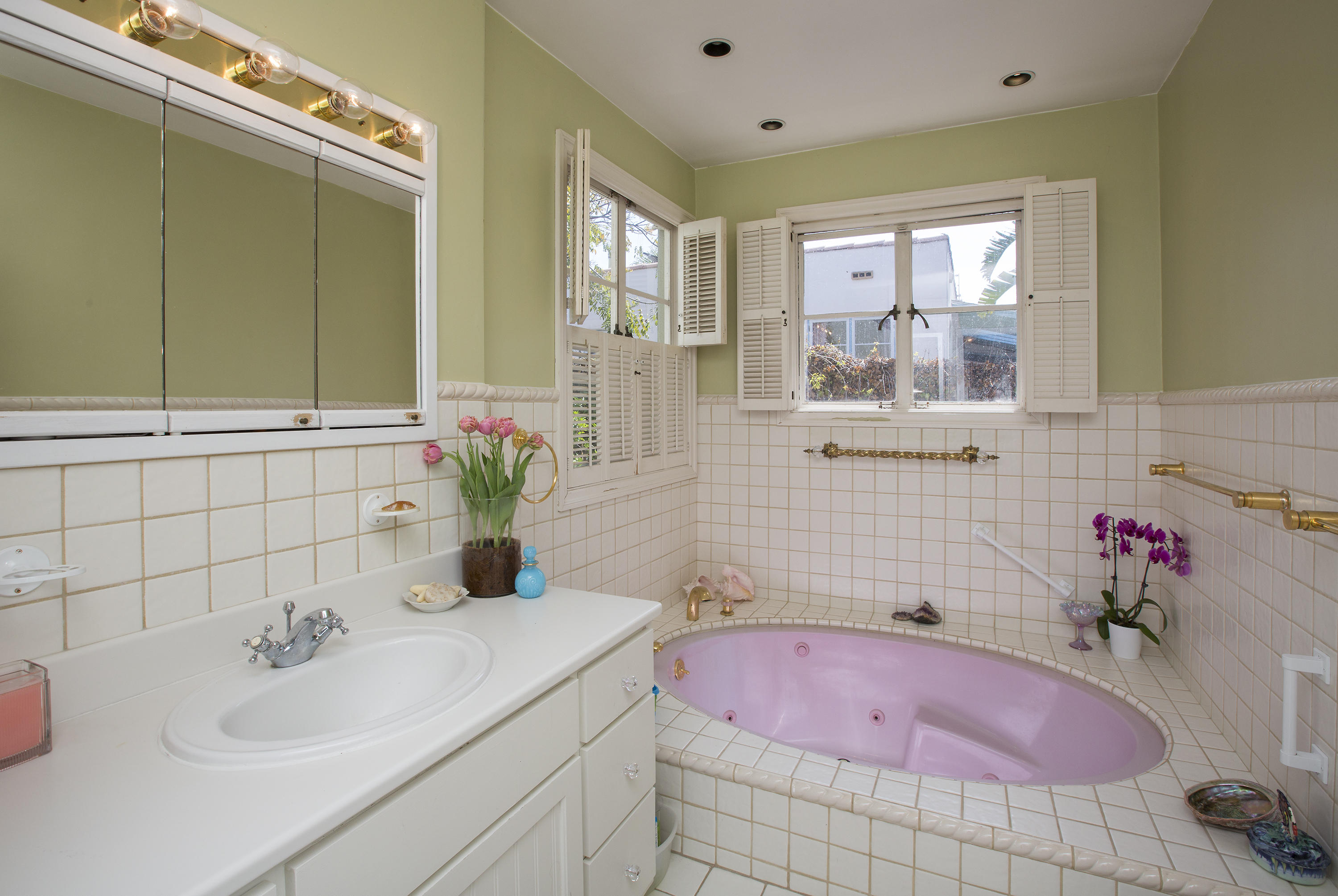 5317 Star Pine Road Carpinteria, CA 93013 - Photo 11 of 28 Master Bathroom