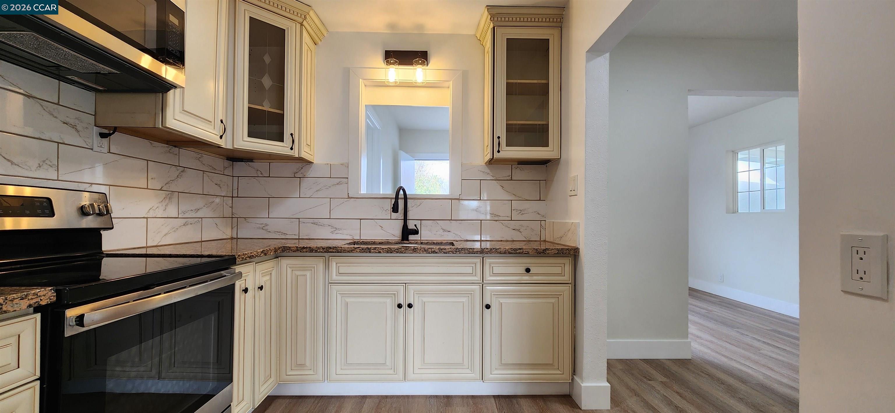 308 Vine Street Modesto, CA 95351 - Photo 11 of 39