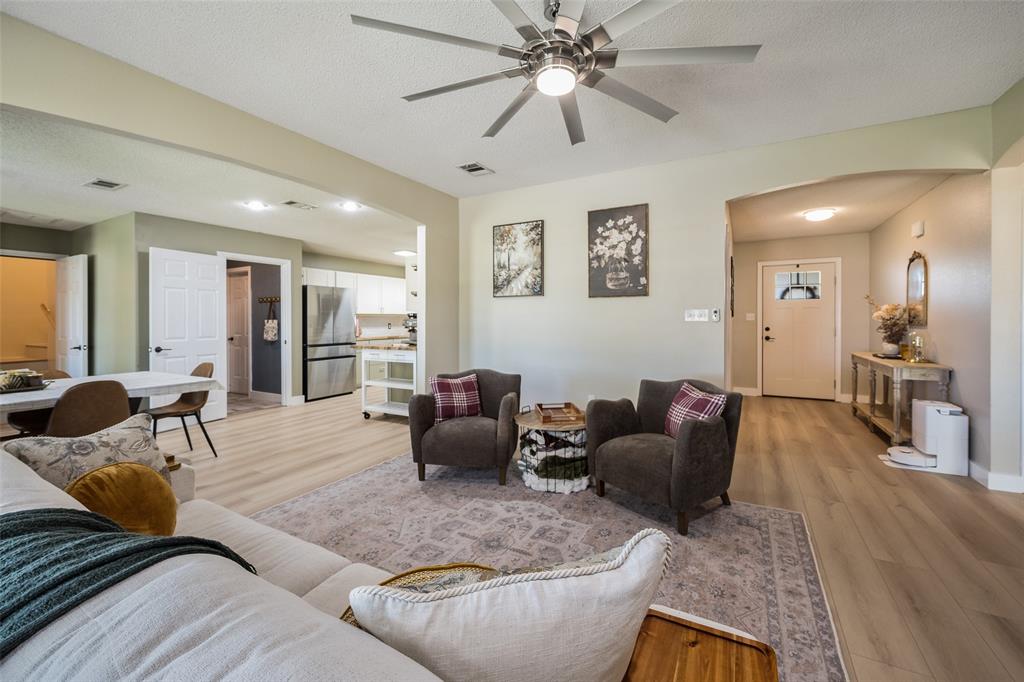 6560 Meadow Ridge Circle Nevada, TX 75173 - Photo 8 of 33 Gallery Image 8
