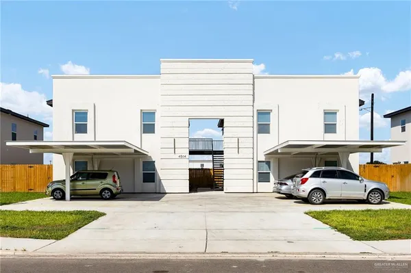 $1,290 | 4504 Larkspur Avenue, Unit 2, McAllen, TX 78501