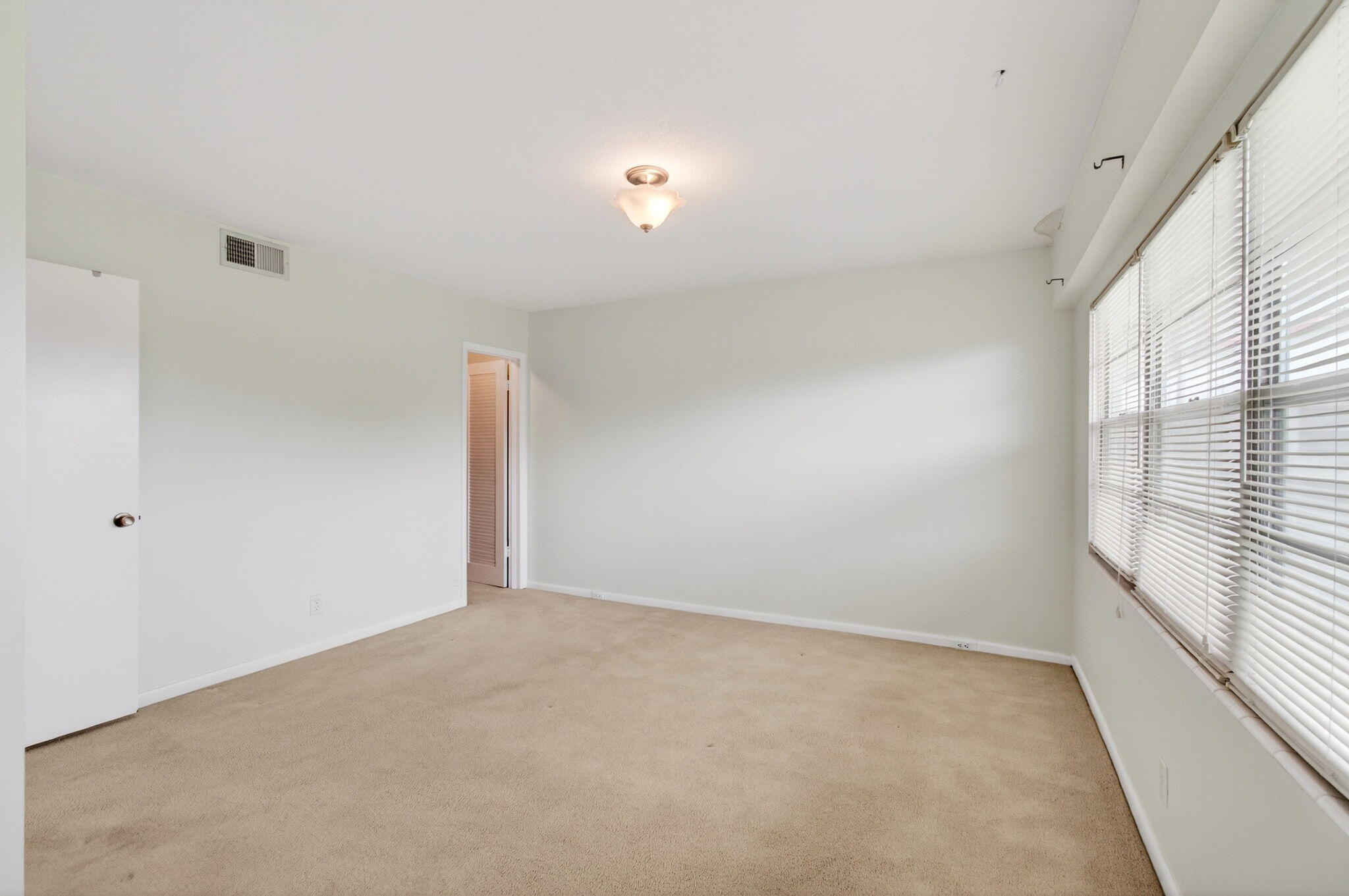 35 Mansfield A Boca Raton, FL 33434 - Photo 8 of 98 BEDROOM