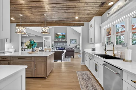 $1,299,000 | 879 Mt Vernon Road, Bethpage, TN 37022