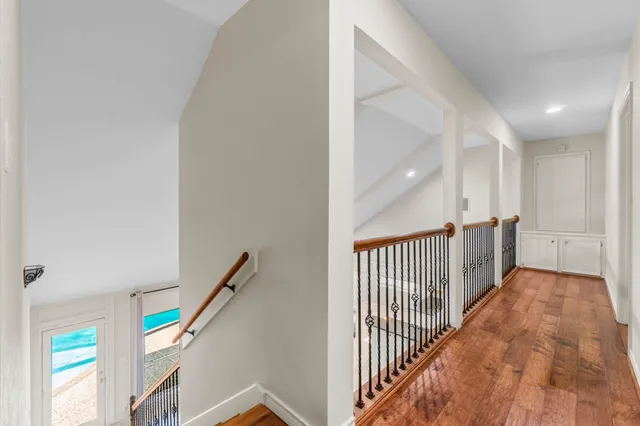 $699,000 | 4 Maystar Court, The Woodlands, TX 77380