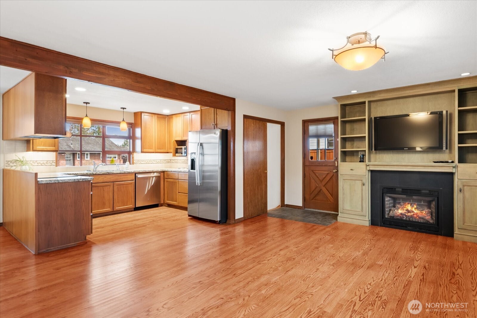 836 Daley Street Edmonds, WA 98020 - Photo 11 of 30
