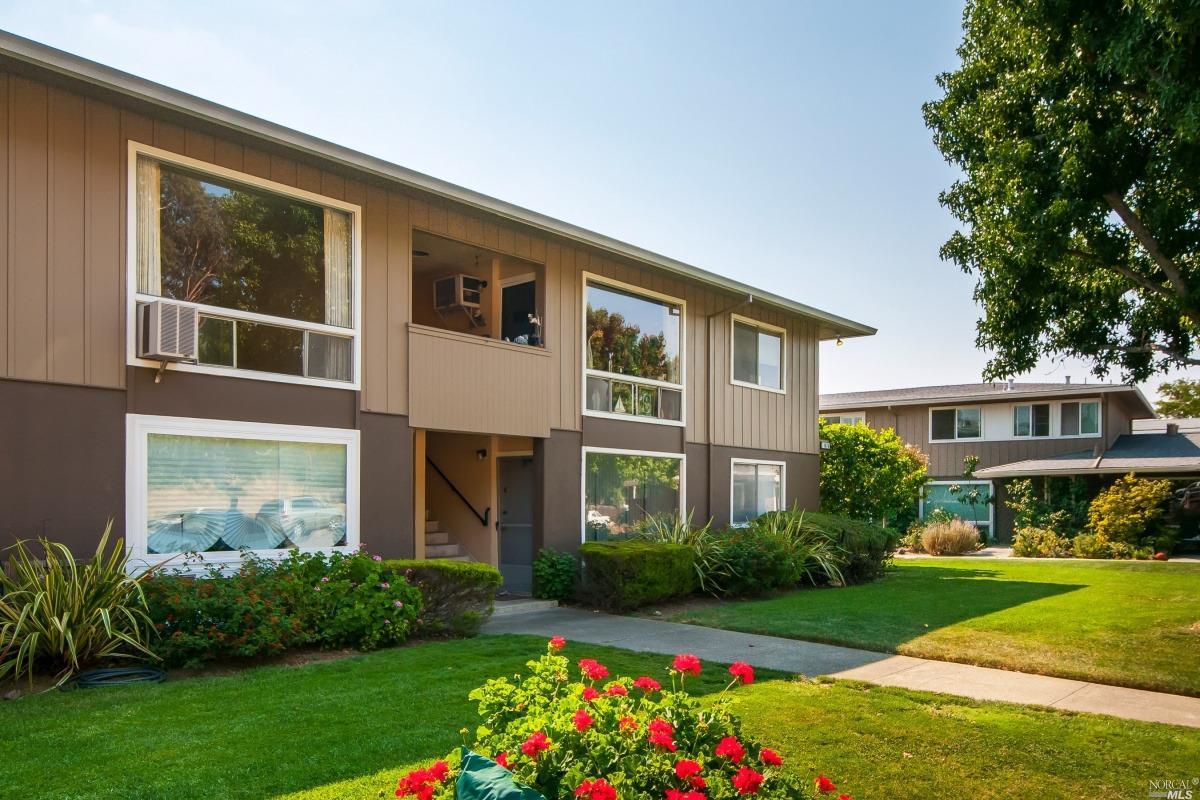 1076 Los Gamos Road, Unit C San Rafael, CA 94903 - Photo 1 of 1 Gallery Image 1