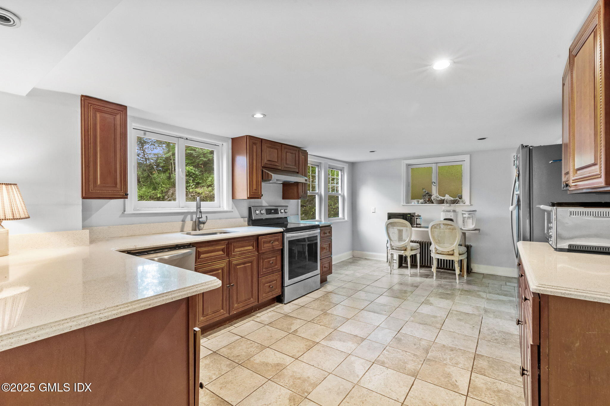 281 Riversville Road Greenwich, CT 06831 - Photo 12 of 27 Kitchen