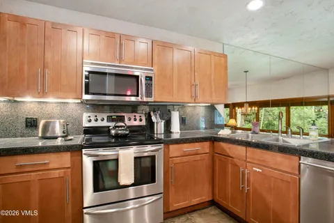 $695,000 | 3911 Big Horn Road, Unit 1B, Vail, CO 81657