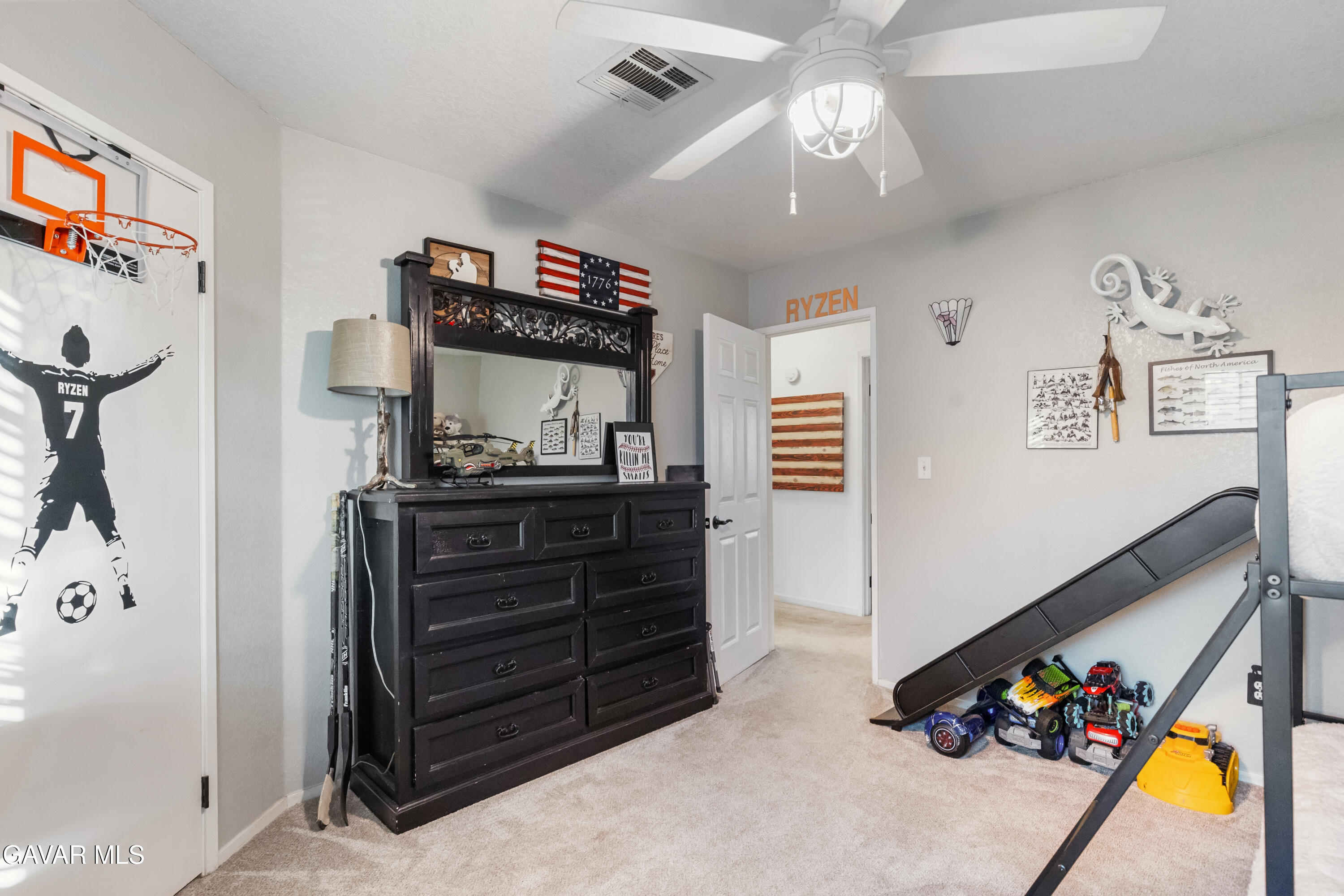 28050 Black Gold Way Tehachapi, CA 93561 - Photo 27 of 51 26