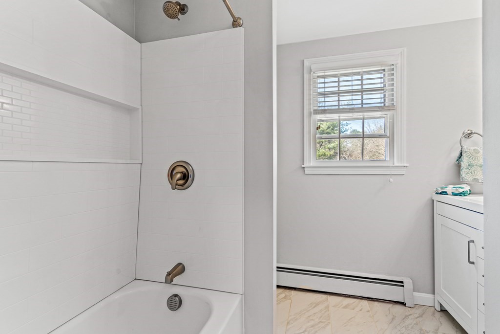 12 Gunnison Road Boxford, MA 01921 - Photo 11 of 42