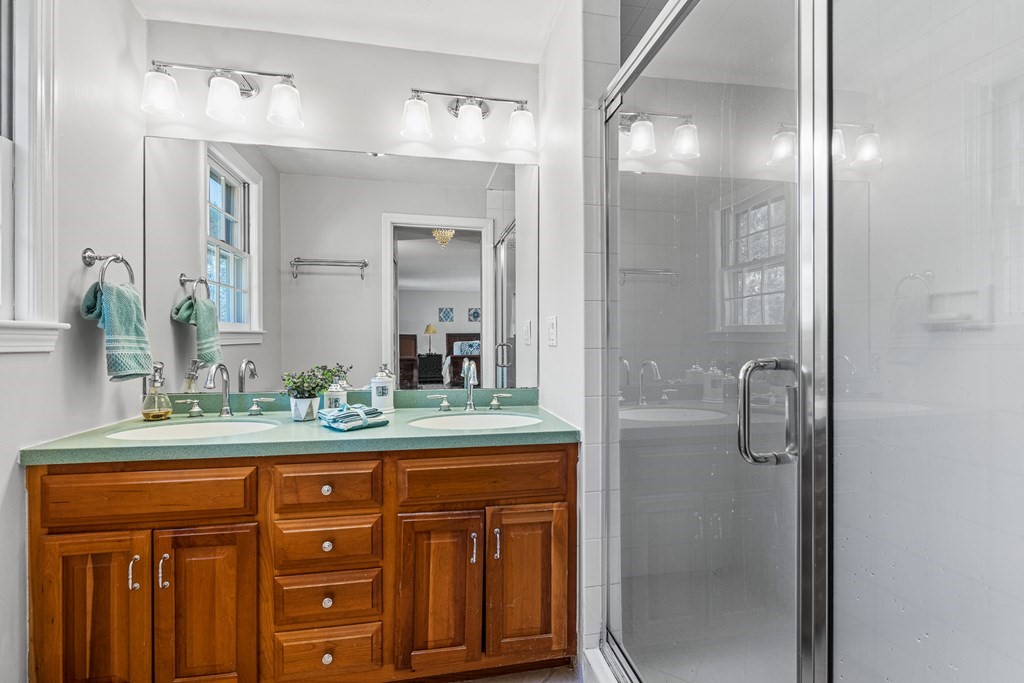 12 Gunnison Road Boxford, MA 01921 - Photo 9 of 42