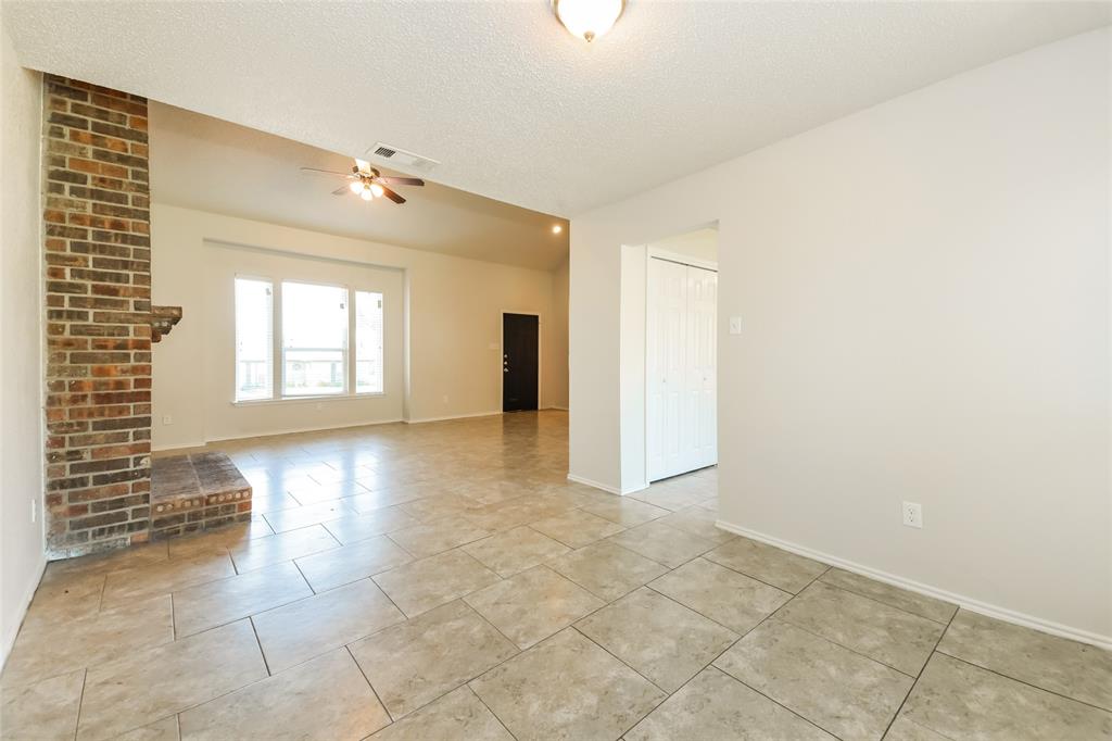3511 Jasmine Lane Rowlett, TX 75089 - Photo 9 of 27 a view of an empty room with a window