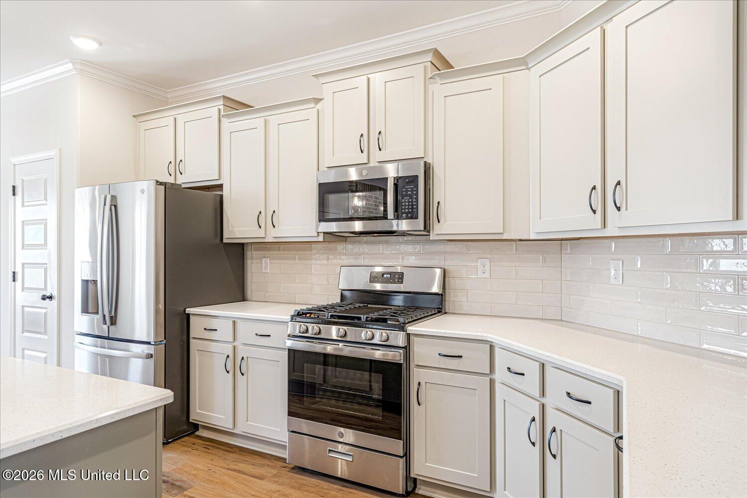 2033 Gracie Road Hernando, MS 38632 - Photo 15 of 42 kitchen3