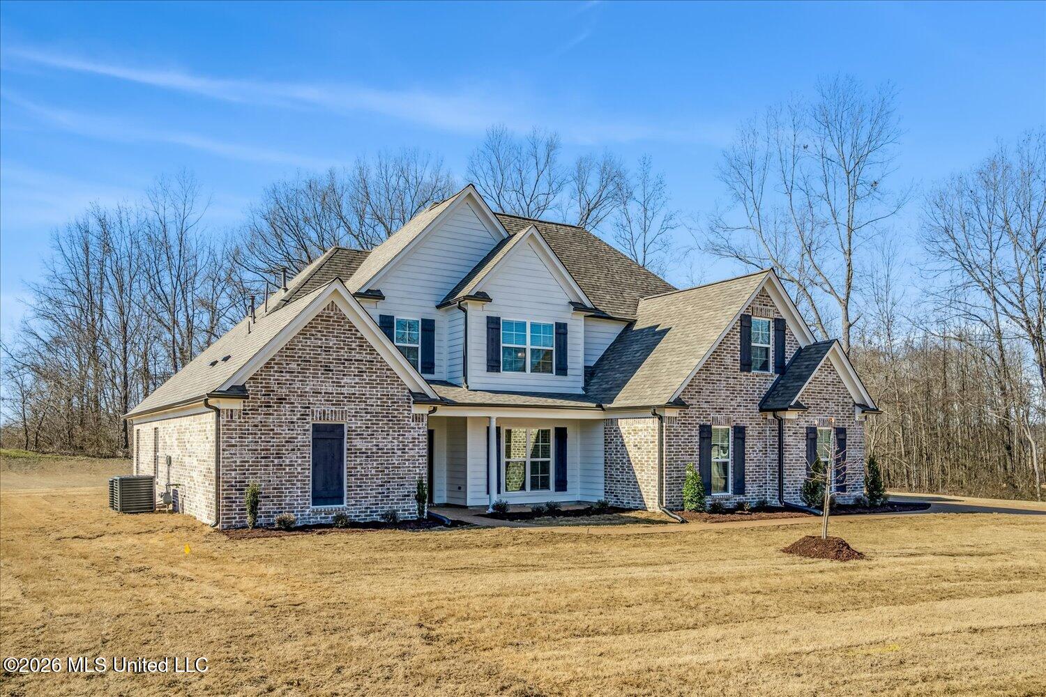 2033 Gracie Road Hernando, MS 38632 - Photo 2 of 42 Front_side