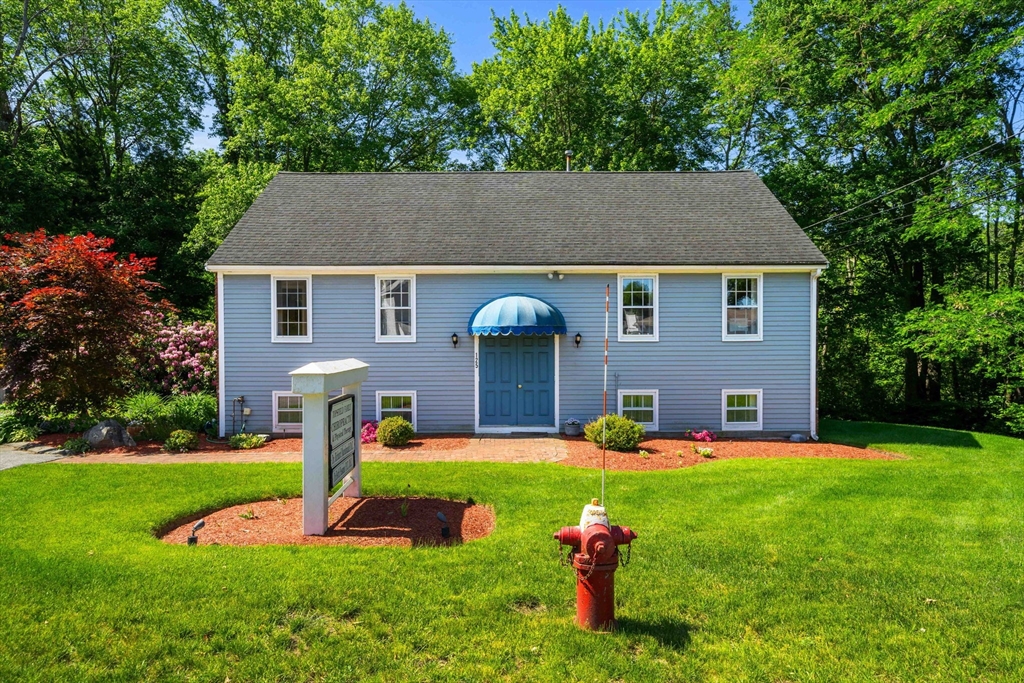 125 Ipswich Road Topsfield, MA 01983 - Photo 2 of 22