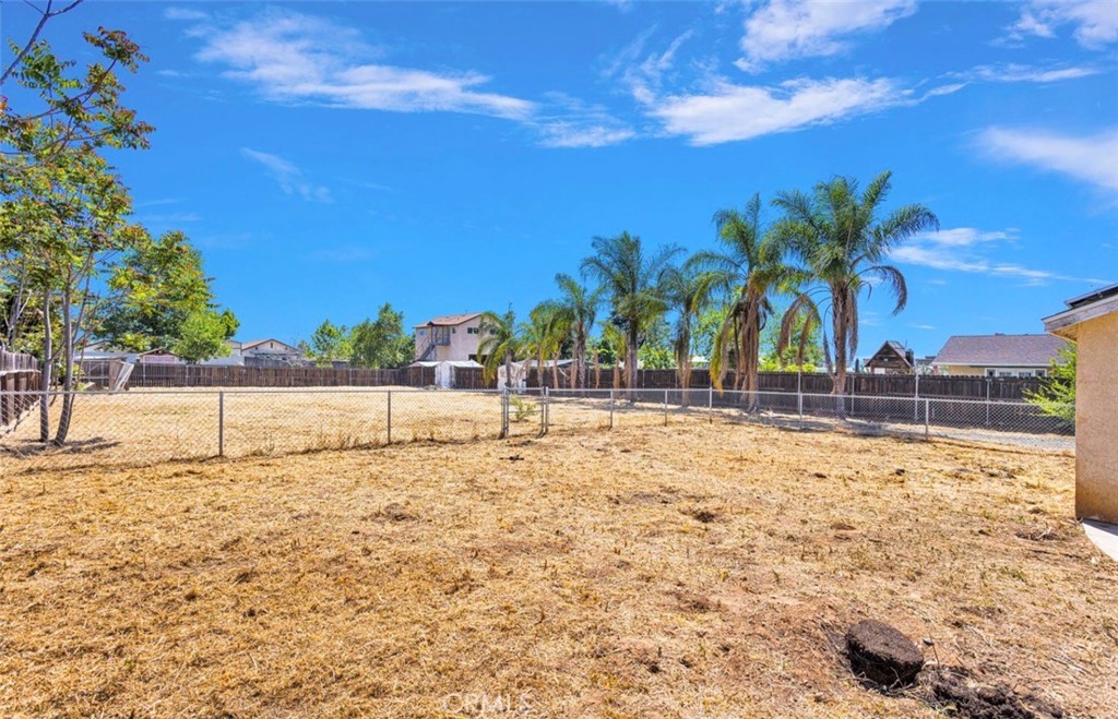 121 East County Line Road Calimesa, CA 92320 - Photo 14 of 18