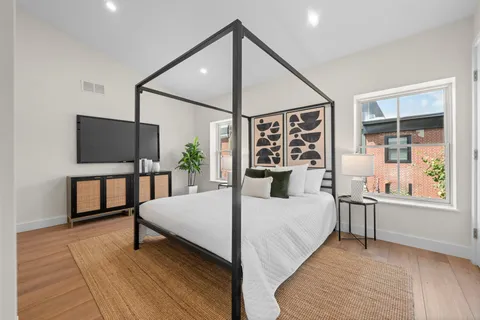 $575,000 | 440 Poplar Street, Philadelphia, PA 19123
