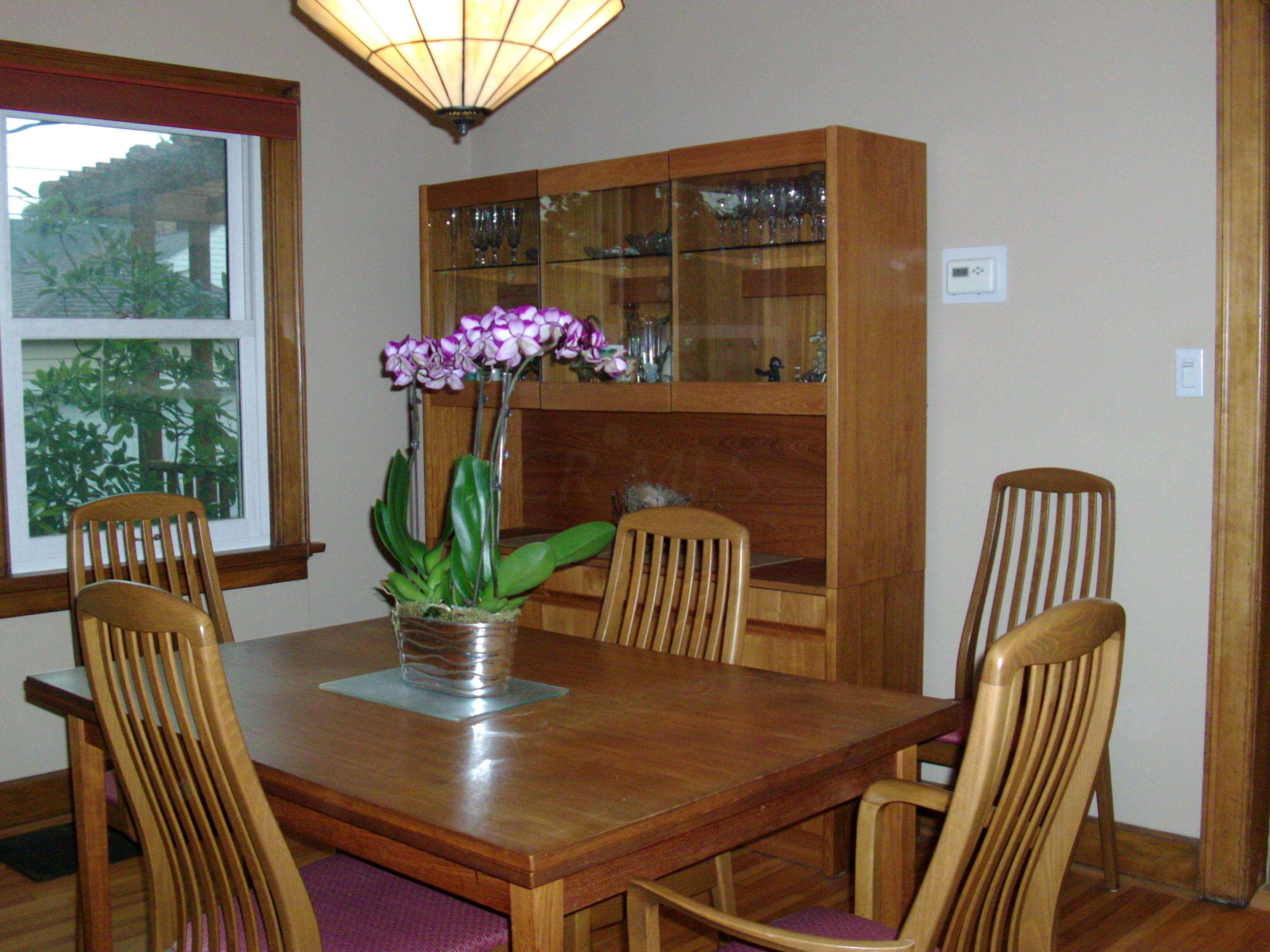 1507 Cardiff Road Upper Arlington, OH 43221 - Photo 12 of 49