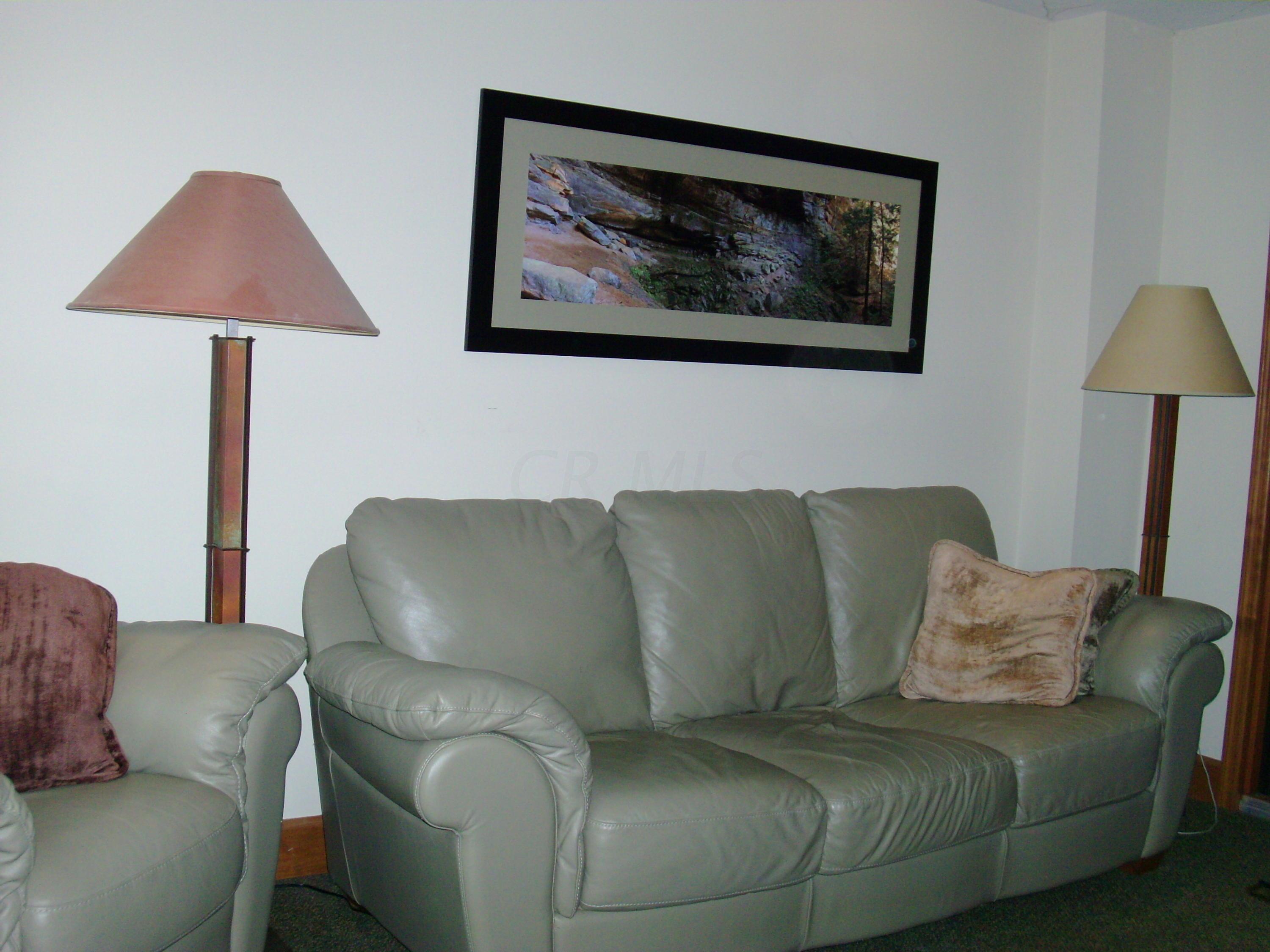 1507 Cardiff Road Upper Arlington, OH 43221 - Photo 22 of 49